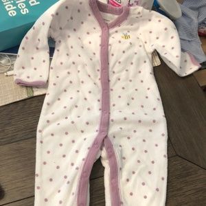 Carter's, 6 months bee sleeper